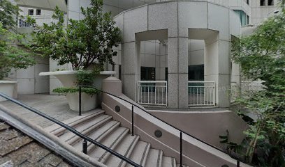 Law Offices of M. Mark Yenikomshian